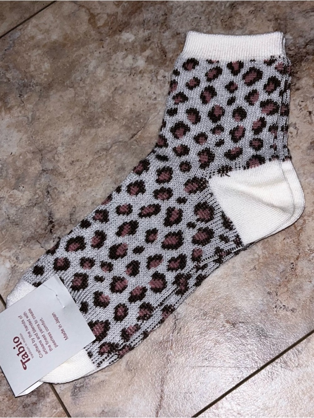 Tabio Leopard Pattern Wool Blend Low Crew Socks Beige Made in Japan